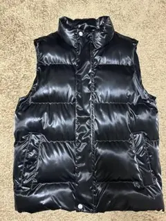 テカテカダウンベスト