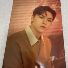 SEVENTEEN HYBE INSIGHT 展示会　バーノン