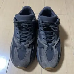 アディダス イージーブースト700 ユーティリティブラック　箱無し