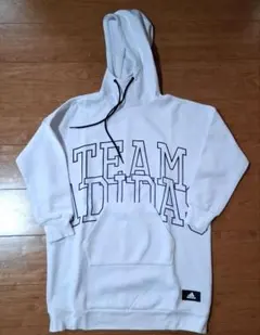 adidas ロング丈パーカー　 ホワイト