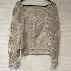 who’s who Chico シアーブラウス 花柄刺繍 インナー付き 長袖のサムネイル