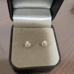 ダイヤモンド ピアス(両耳用)