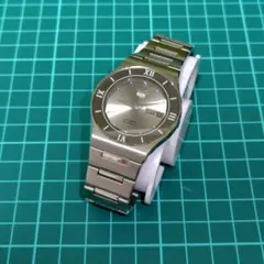 90sビンテージ！レア ALBA FLAP BOX メンズウォッチ 100m防水 - メルカリ