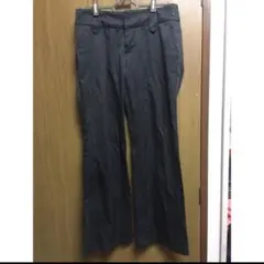 ユニクロ ストレートパンツ 黒 スラックス58