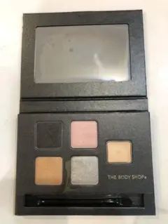 THA BODY SHOP アイシャドウのサムネイル