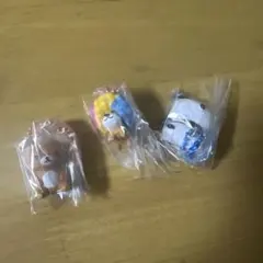 サンエックスユニバースチャームつきグミ　リラックマ　アフロ犬　たれぱんだ