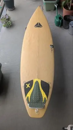 サーフボード アルメリック フライヤー 6'1 ケース付 - メルカリ