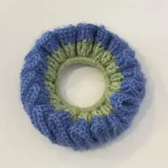 ブルー‪×グリーン フリルシュシュ ハンドメイド 毛糸 かぎ針編み