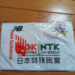 fc岐阜ニューバランスアウェイユニホームのサムネイル