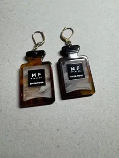 MILKFED. 香水ボトル型アクリルピアスのサムネイル