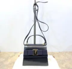 Salvatore Ferragamoフェラガモヴァラレザー2wayバッグ