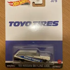 ホットウィール　‘69 NISSAN SKYLINE VAN TOYOTIREのサムネイル