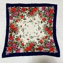 Yves Saint Laurent フラワープリント スカーフ