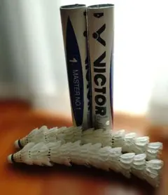 VICTOR MASTER NO.1 バドミントンシャトル 26球のサムネイル