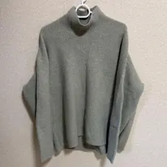 UNIQLO スフレヤーン ハイネックセーター