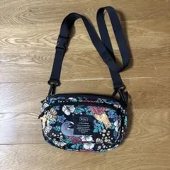 Kiu and Bleu Bleuet ショルダーバッグ 花柄