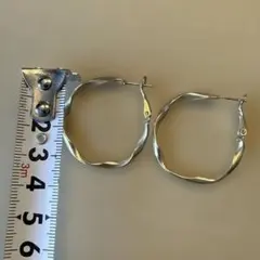 Item thumbnail for item 409f2cf8-e468-4492-843f-a9426d86635c