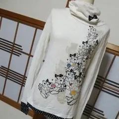 スカラー アニマル柄長袖Tシャツのサムネイル
