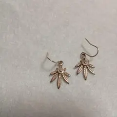 葉の形 シルバー素材 フックピアス