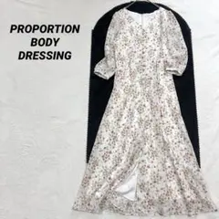 プロポーションボディドレッシング　花柄ワンピース　リバティ柄　Vネック　タック入