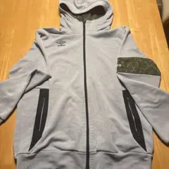 Umbro フード付きジャケットとパンツセット