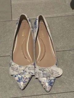 Cole Haan パンプス 花柄のサムネイル