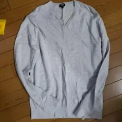 UNIQLO ユニクロ　メンズ　　Vネック セーター グレー M
