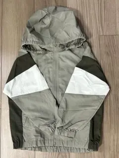 フード付き軽量ジャケット カーキ