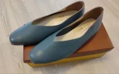 【新品】maRe maRe マーレ マーレ スクエア Vカットシューズ 24.0のサムネイル