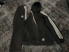 アディダスオリジナル　adidas ブラックセットアップ 上S下M