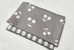 移動ポケット　ハンドメイド　1371.グレージュチェリー×四角