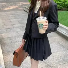 ジャケットとプリーツワンピースセットアップ ブラック　Mサイズ