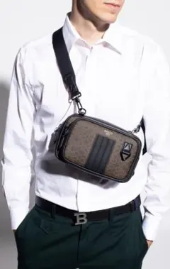 バリー BALLY クロス ボディ バッグ ショルダーバッグ カメラ