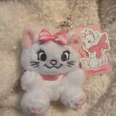 韓国　BUTTER Xマリーちゃん キーホルダー　ディズニー おしゃれキャットのサムネイル