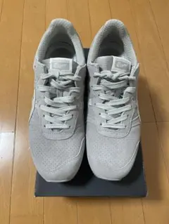 Item thumbnail for item 38d4159a-e5c3-44db-90a7-59e7dbead59d