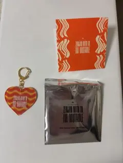 Mrs GREEN APPLE 前人未到とイミュータブルハート型キーホルダー
