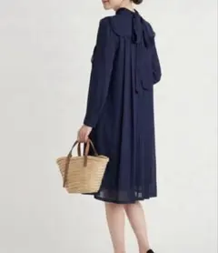 HANAE MORI × CELFORD ボウタイリボン　プリーツ ワンピースのサムネイル