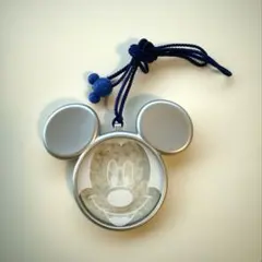 ディズニー　ミッキー光るおもちゃライトペンダント