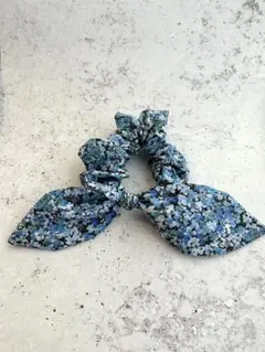 青系花柄リボン付きシュシュ