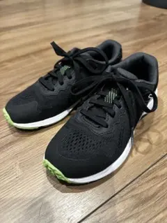 20cm ASICS キッズ ユース　ジュニア　ランニングシューズ　紐　ブラック