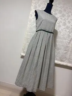 着物リメイク❀白大島紬フレアーワンピース❀麻の葉模様上質正絹