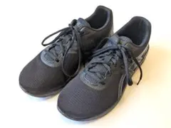 新品 asics アシックス スニーカー ランニングシューズ 25.0cm