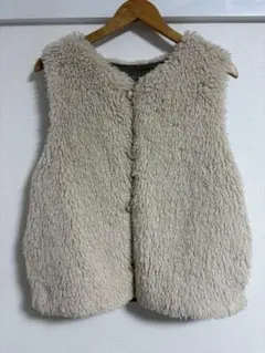 リバーシブルファーベスト