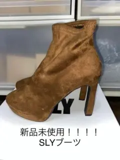 SLYのブーツ