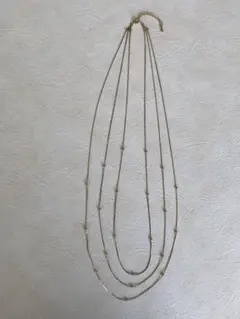 3連金色ネックレス