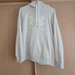 【値下げしました】Under Armour フード付きパーカー Lサイズ