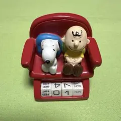 【匿名配送】カバヤ食玩　スヌーピー チャーリー・ブラウン フィギュア　カレンダ