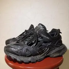 balenciaga バレンシアガ　track2のサムネイル