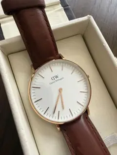Daniel Wellington DW 36mm 腕時計 不動品 箱付き