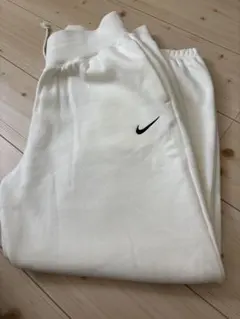 NIKE XXLサイズ 白パンツ